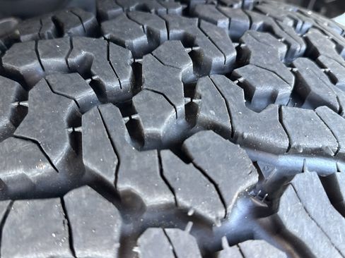 Used 2024 Ford Bronco Raptor w/ Interior Carbon Fiber Pack 6 image 12