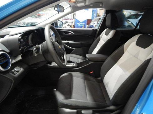 Used 2026 Chevrolet Trax LS image 17