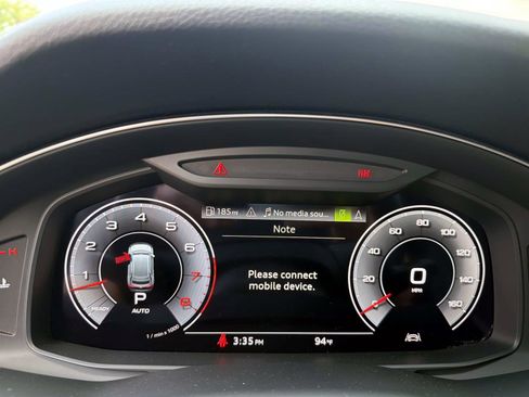 Used 2021 Audi Q8 Premium Plus w/ Premium Plus Package image 24