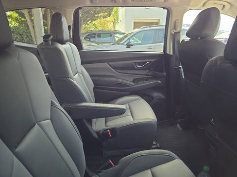 Used 2023 Subaru Ascent Onyx Edition AWD/4WD image 8