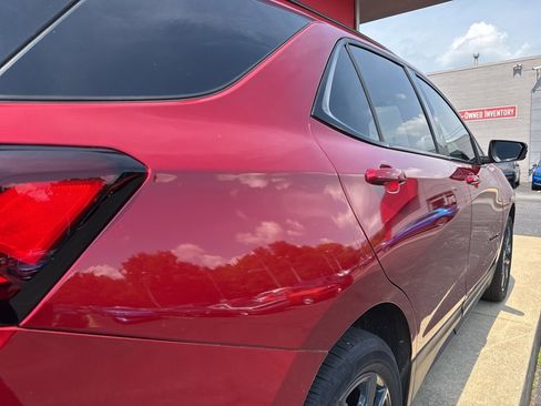 Used 2023 Chevrolet Equinox RS w/ RS Leather Package image 10