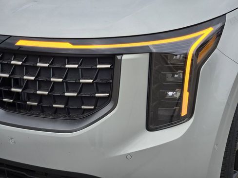 New 2026 Kia Carnival SX image 6