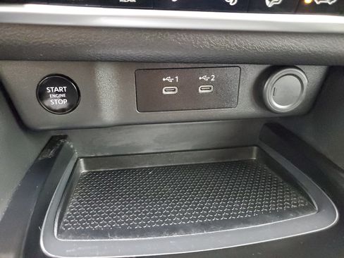 Used 2025 Nissan Rogue SV FWD image 30