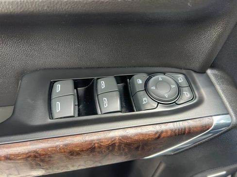 Used 2019 GMC Sierra 1500 Denali w/ Denali Ultimate Package AWD/4WD image 10