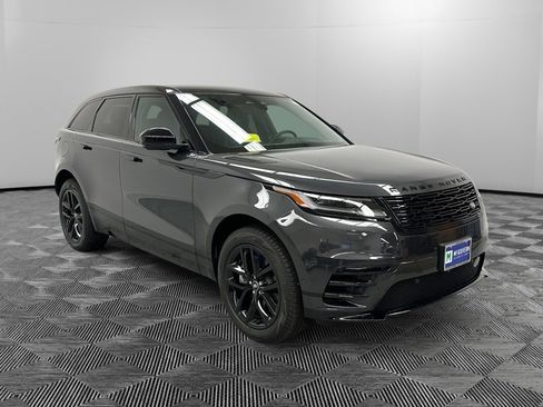 New 2025 Land Rover Range Rover Velar Dynamic SE image 3