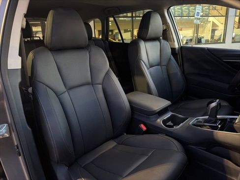 Used 2023 Subaru Outback Limited image 21