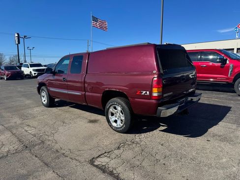 Used 2003 GMC Sierra 1500 SLT w/ SLT Preferred Equipment Group AWD/4WD image 3