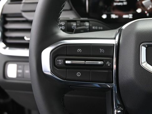 New 2025 GMC Acadia Elevation image 30