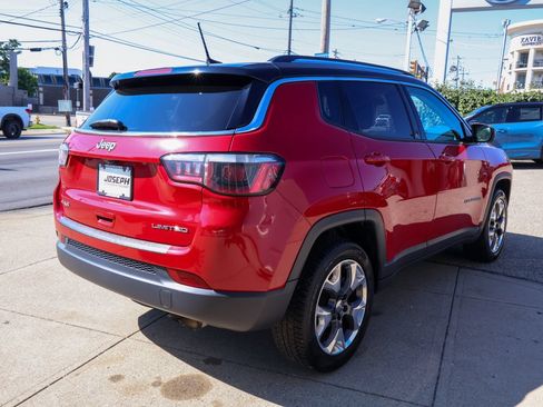 Used 2019 Jeep Compass Limited AWD/4WD image 5
