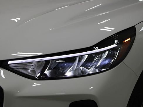 Used 2025 Ford Escape Active image 13