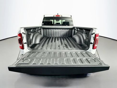 Used 2023 RAM 1500 Laramie AWD/4WD image 29