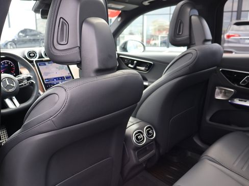 Certified 2025 Mercedes-Benz GLC 300 GLC 300W4 image 19