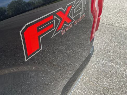 Used 2017 Ford F150 XLT w/ Equipment Group 302A Luxury image 14