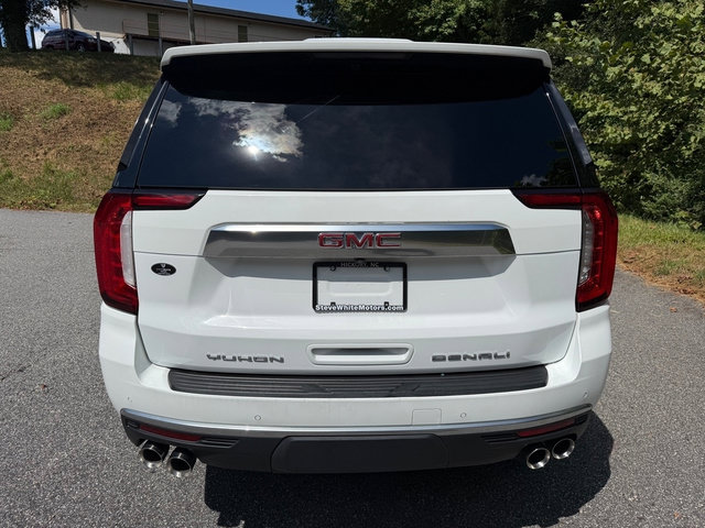 Used 2023 GMC Yukon Denali RWD image 7
