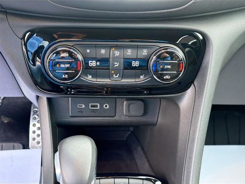 Used 2023 Buick Encore GX Select w/ Sport Touring Package image 16