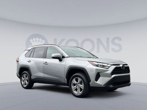 Used 2023 Toyota RAV4 XLE w/ Convenience Package AWD/4WD image 8