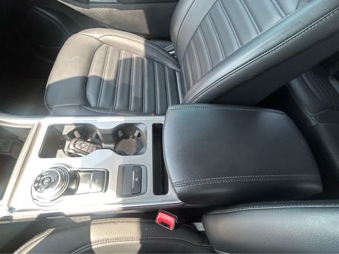 Used 2024 Ford Edge SEL w/ Convenience Package AWD/4WD image 42
