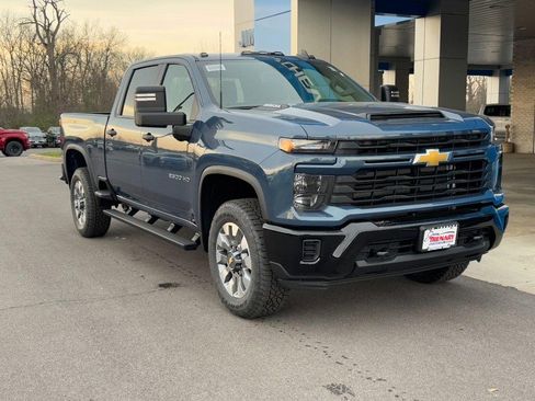 New 2026 Chevrolet Silverado 2500 Custom image 2