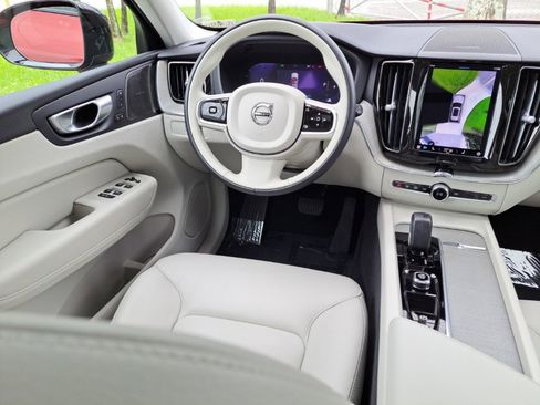 Used 2024 Volvo XC60 B5 Plus w/ Protection Package Premier image 10