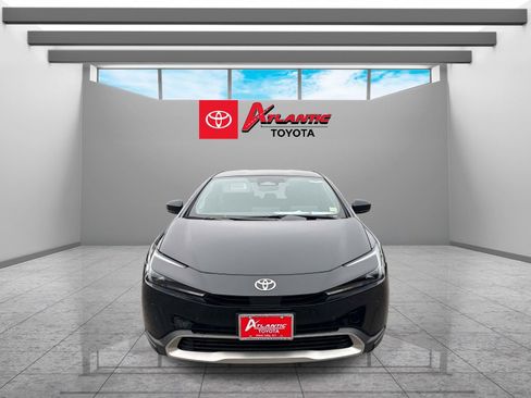 New 2026 Toyota Prius Plug-In Hybrid FWD image 2