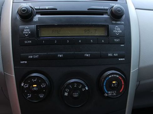 Used 2009 Toyota Corolla LE FWD image 10