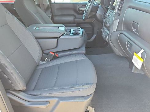 Used 2026 Chevrolet Silverado 2500 Custom w/ Custom Value Package image 23