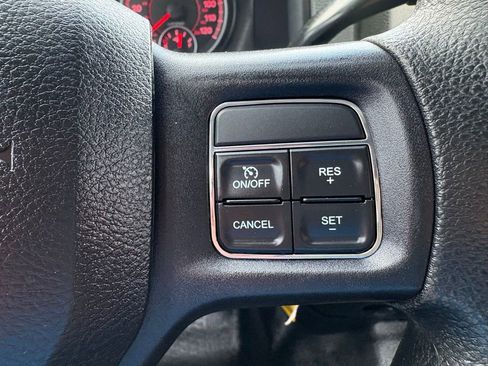 Used 2014 RAM 1500 4x4 Crew Cab w/ Protection Group image 15