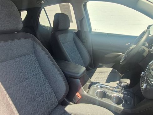 Used 2024 Chevrolet Equinox LT AWD/4WD image 4