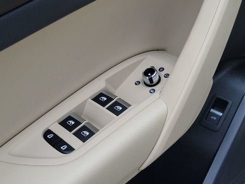 Certified 2024 Audi Q5 2.0T Premium AWD/4WD image 25