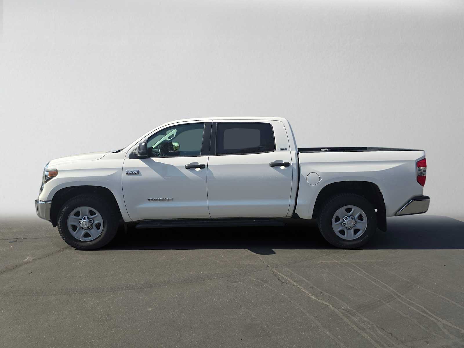 Used 2018 Toyota Tundra SR5 RWD image 7