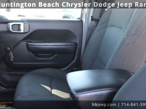 Used 2023 Jeep Wrangler Sport image 25