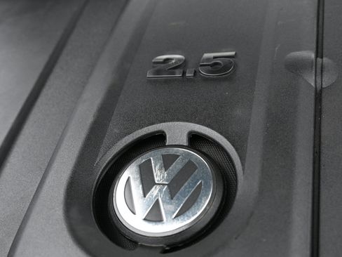 Used 2013 Volkswagen Beetle 2.5 50's Edition image 41