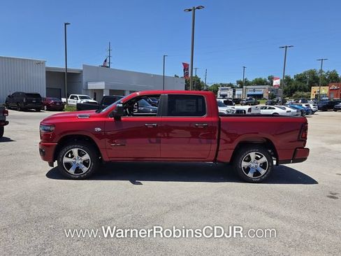 New 2026 RAM 1500 Express AWD/4WD image 4
