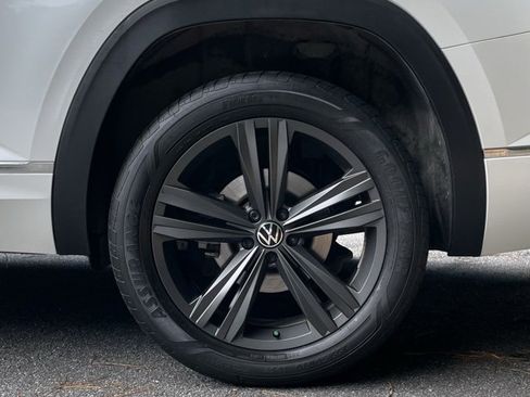 Used 2022 Volkswagen Atlas SEL R-Line image 6