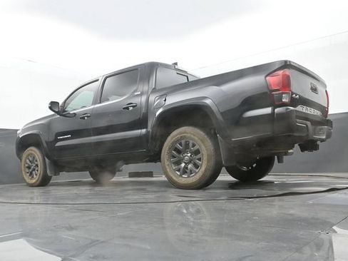 Used 2021 Toyota Tacoma SR5 w/ Technology Package AWD/4WD image 10