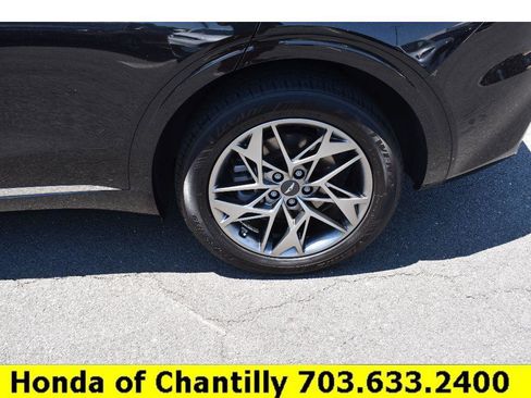Used 2022 Genesis GV70 2.5T w/ Advanced Package AWD/4WD image 32