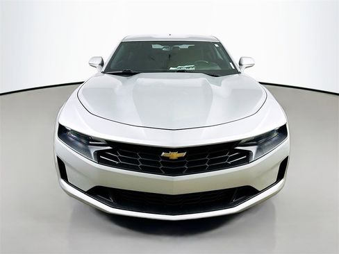 Used 2019 Chevrolet Camaro LT image 2