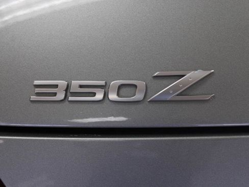 Used 2004 Nissan 350Z Touring RWD image 33
