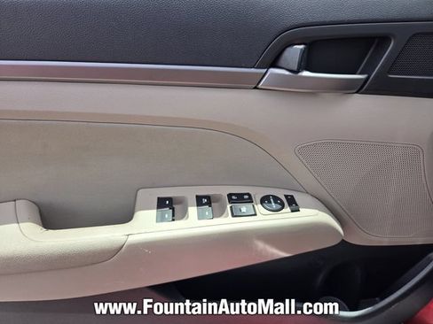 Used 2017 Hyundai Elantra SE w/ SE A/T Tech Package 03 FWD image 15