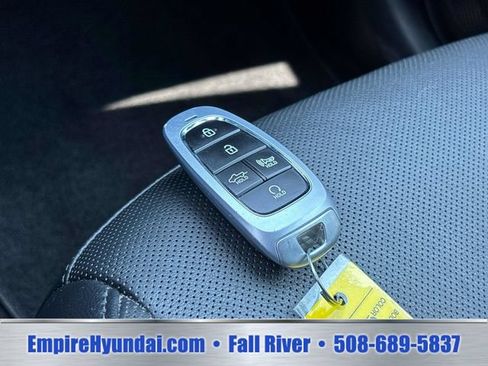 Used 2024 Hyundai Santa Cruz Limited AWD/4WD image 31