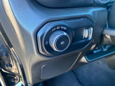 Used 2023 Jeep Wrangler Sahara image 36