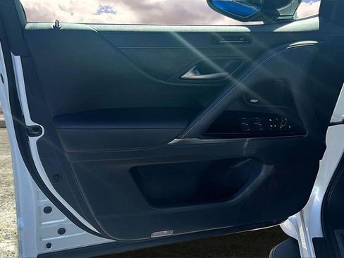 Used 2023 Lexus LX 600 4WD w/ Premium Package image 20