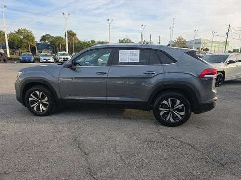 Used 2025 Volkswagen Atlas Cross Sport SE image 5