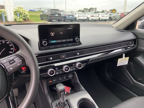Used 2025 Honda Civic LX image 28