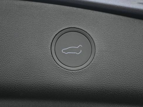 Used 2023 Tesla Model 3 Standard Range RWD image 34