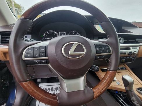 Used 2017 Lexus ES 350 w/ Navigation System Package FWD image 15
