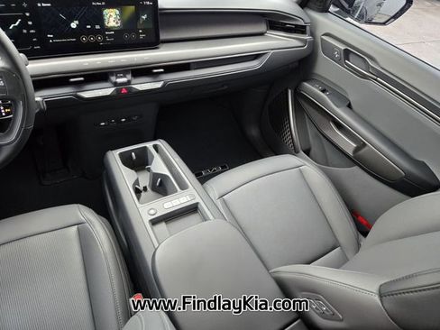 Certified 2026 Kia EV9 Light image 17