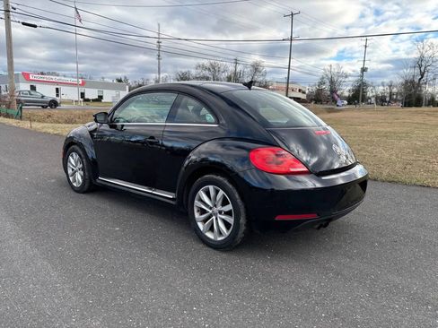 Used 2014 Volkswagen Beetle TDI FWD image 7