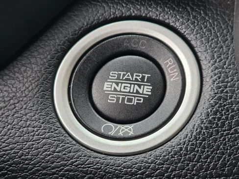 Used 2024 RAM 2500 Big Horn AWD/4WD image 28