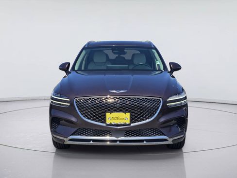 Used 2022 Genesis GV70 2.5T w/ Advanced Package AWD/4WD image 2